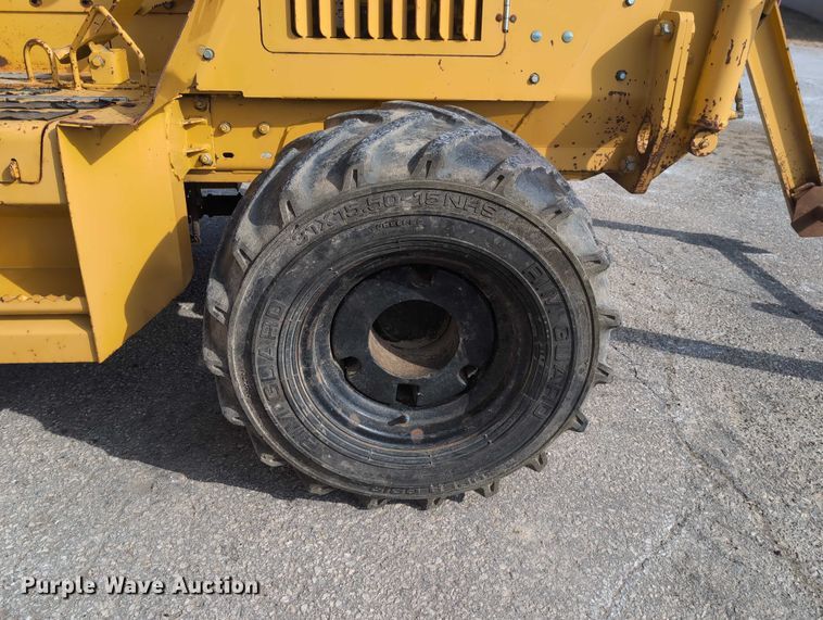 image for item EG2744 1997 Vermeer V4150a cable plow