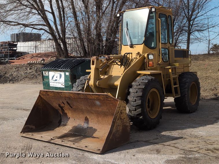 image for item EG2746 1989 John Deere 344E wheel loader