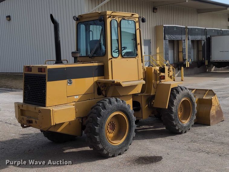 image for item EG2746 1989 John Deere 344E wheel loader