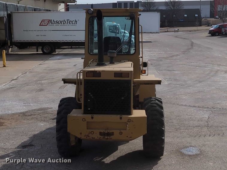 image for item EG2746 1989 John Deere 344E wheel loader