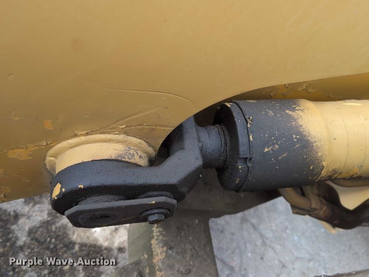 image for item EG2746 1989 John Deere 344E wheel loader