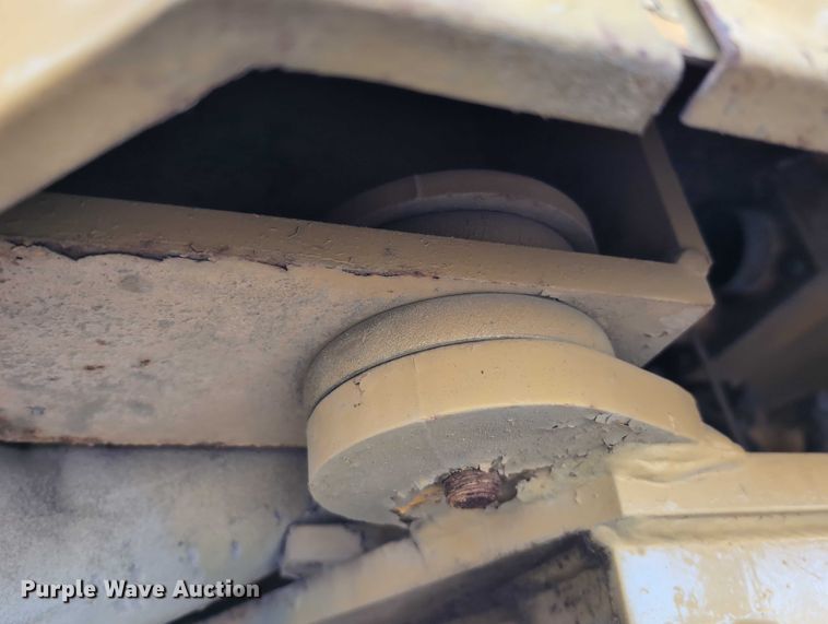 image for item EG2746 1989 John Deere 344E wheel loader