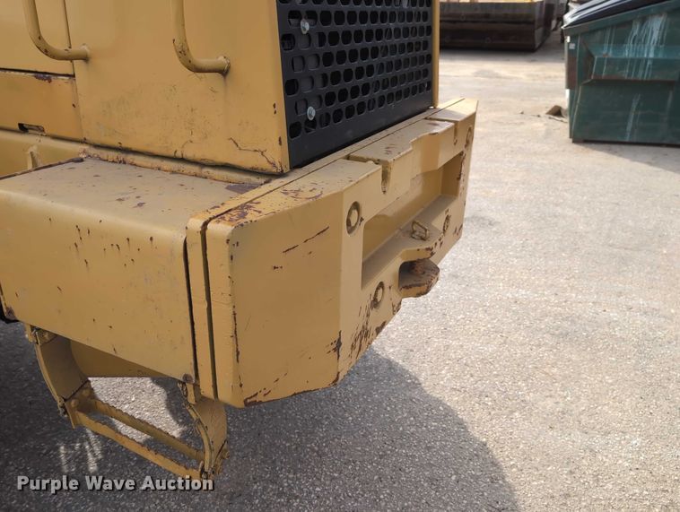 image for item EG2746 1989 John Deere 344E wheel loader