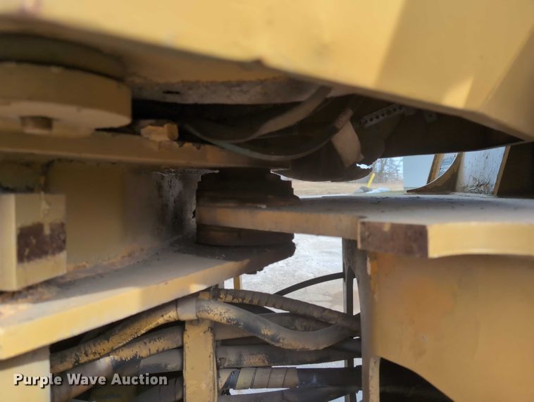 image for item EG2746 1989 John Deere 344E wheel loader