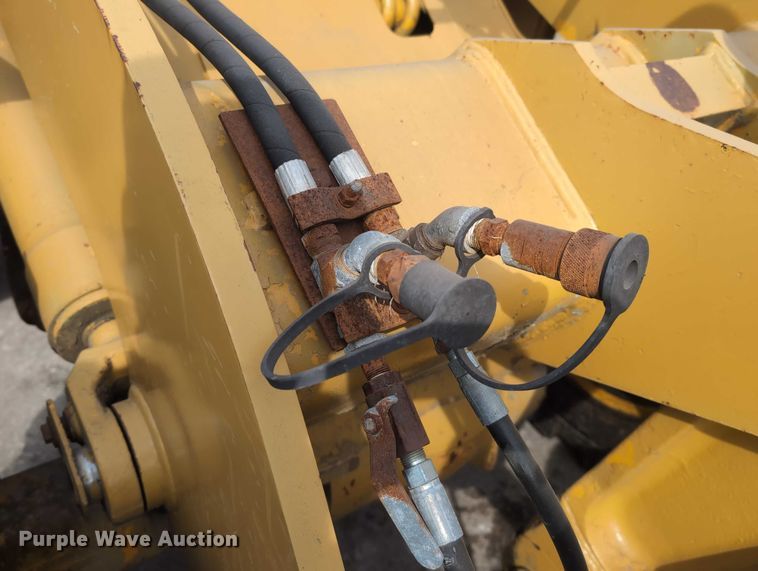 image for item EG2746 1989 John Deere 344E wheel loader