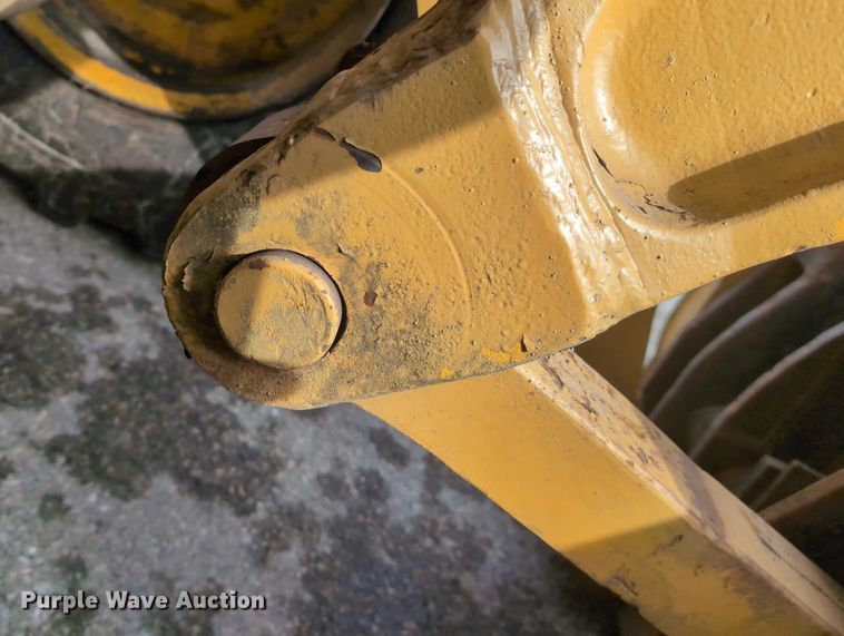 image for item EG2746 1989 John Deere 344E wheel loader