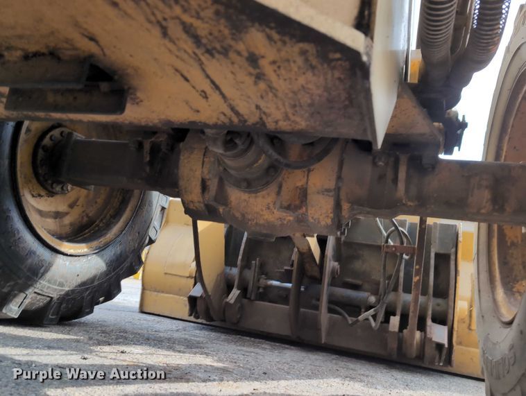 image for item EG2746 1989 John Deere 344E wheel loader