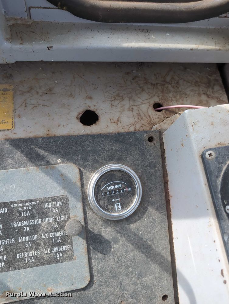 image for item EG2746 1989 John Deere 344E wheel loader