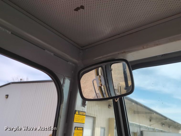 image for item EG2746 1989 John Deere 344E wheel loader