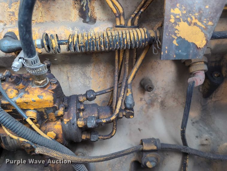 image for item EG2746 1989 John Deere 344E wheel loader