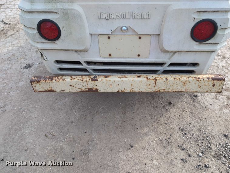 image for item EG2753 2005 Ingersoll Rand P185WJD air compressor