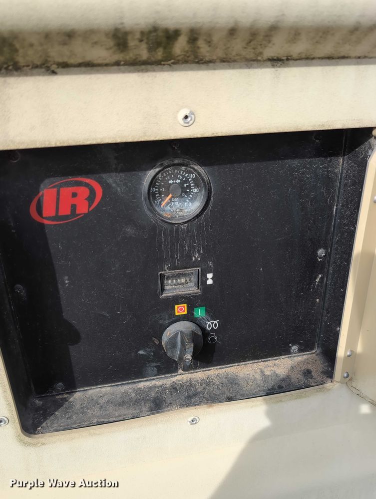 image for item EG2753 2005 Ingersoll Rand P185WJD air compressor