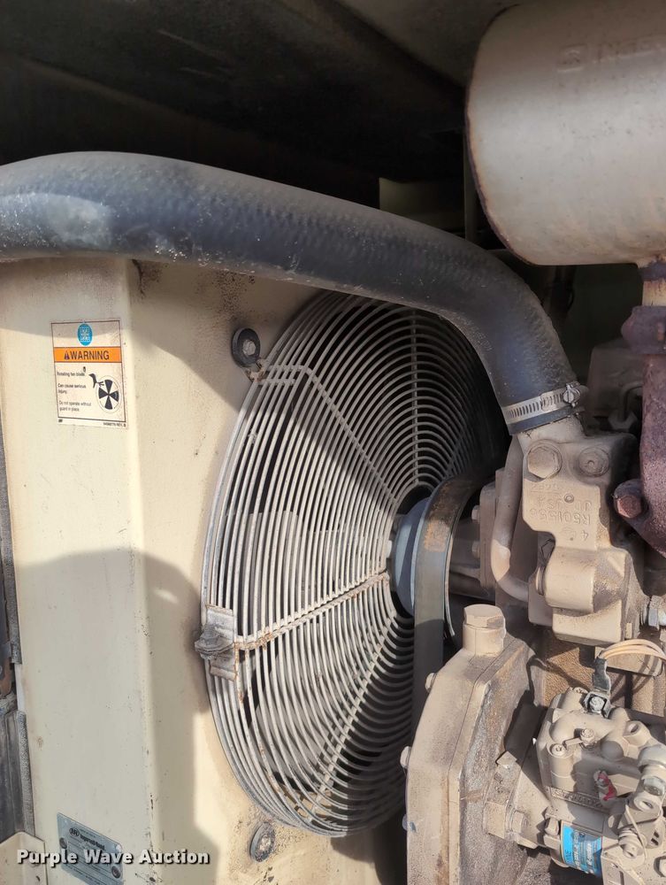 image for item EG2753 2005 Ingersoll Rand P185WJD air compressor