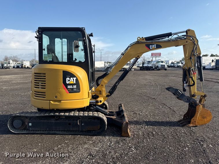 image for item EG8842 2014 Caterpillar 303.5E mini excavator