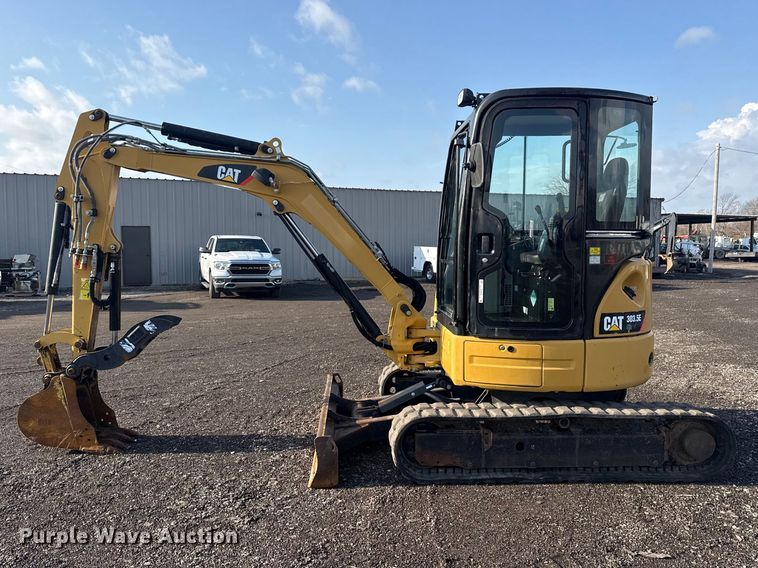 image for item EG8842 2014 Caterpillar 303.5E mini excavator