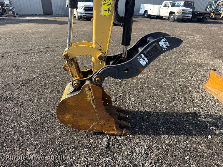 image for item EG8842 2014 Caterpillar 303.5E mini excavator