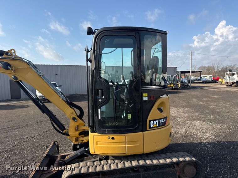 image for item EG8842 2014 Caterpillar 303.5E mini excavator