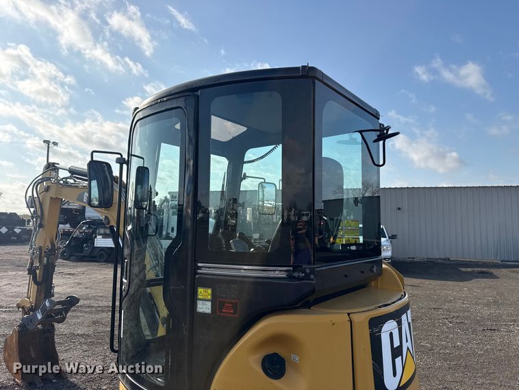 image for item EG8842 2014 Caterpillar 303.5E mini excavator