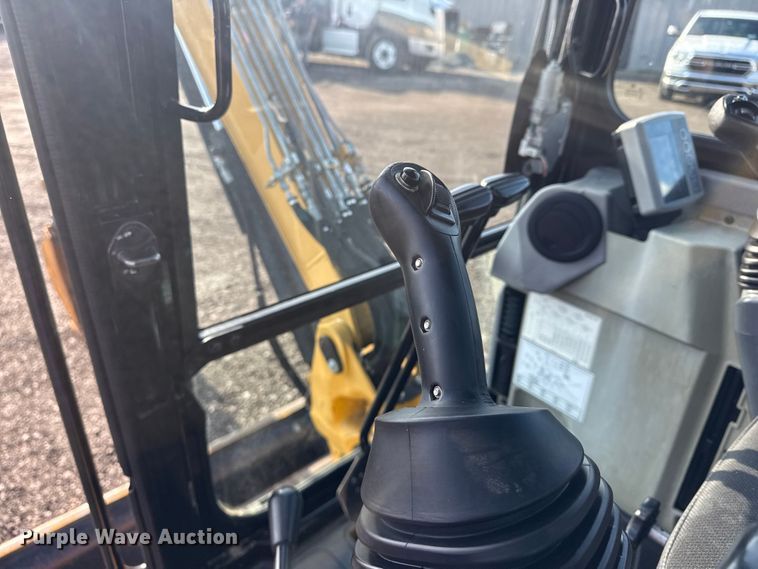 image for item EG8842 2014 Caterpillar 303.5E mini excavator