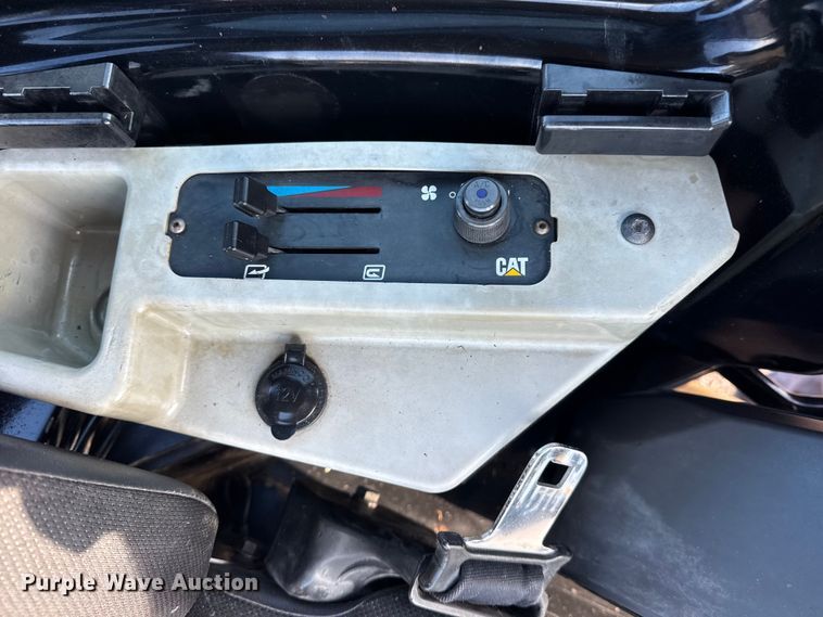 image for item EG8842 2014 Caterpillar 303.5E mini excavator