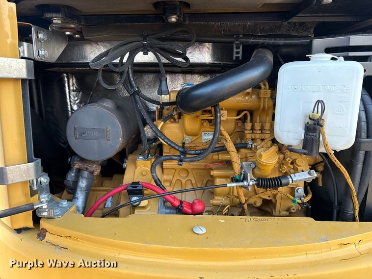 image for item EG8842 2014 Caterpillar 303.5E mini excavator