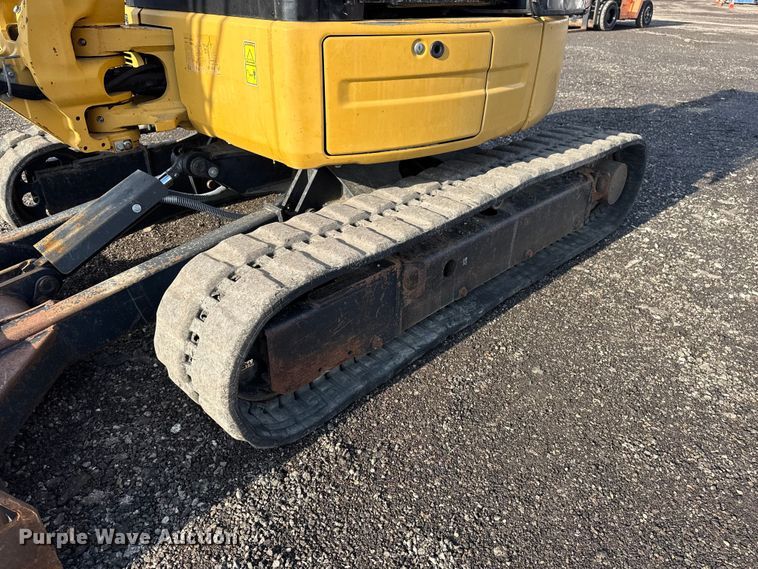 image for item EG8842 2014 Caterpillar 303.5E mini excavator