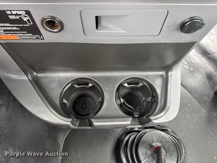 image for item EG8844 2013 Mack GU433 vacuum truck