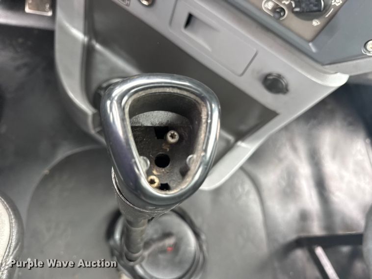 image for item EG8844 2013 Mack GU433 vacuum truck