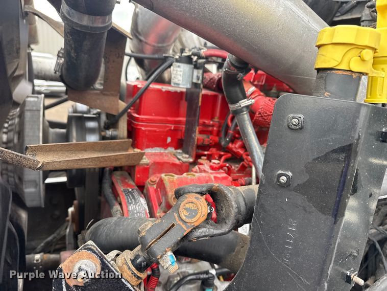 image for item EG8844 2013 Mack GU433 vacuum truck