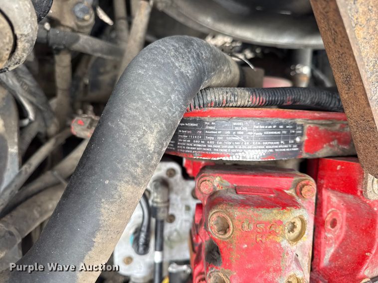 image for item EG8844 2013 Mack GU433 vacuum truck