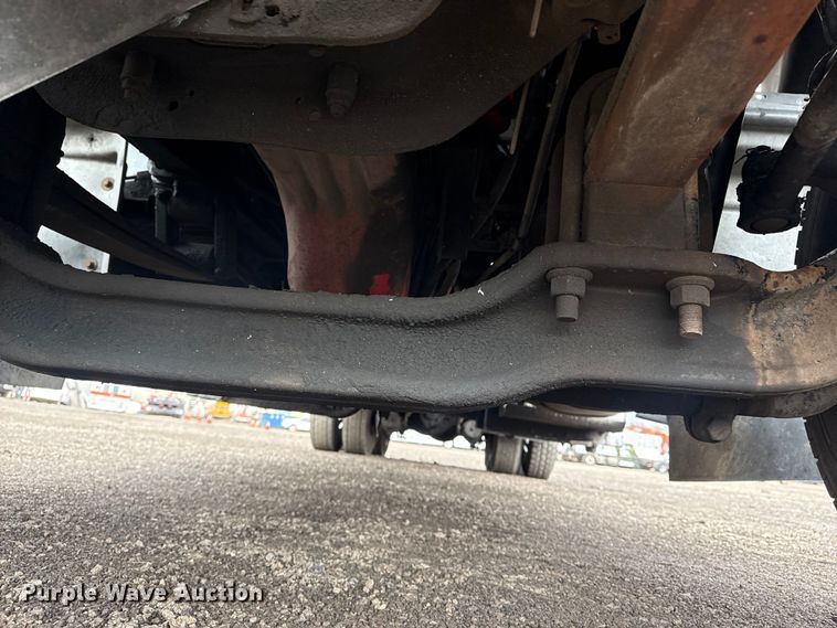 image for item EG8844 2013 Mack GU433 vacuum truck