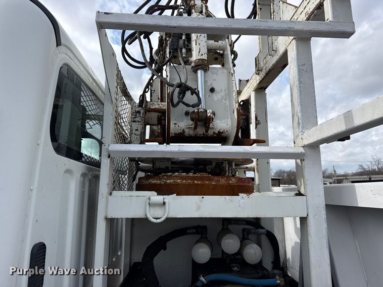 image for item EG8845 2010 Freightliner Business Class M2 crane truck