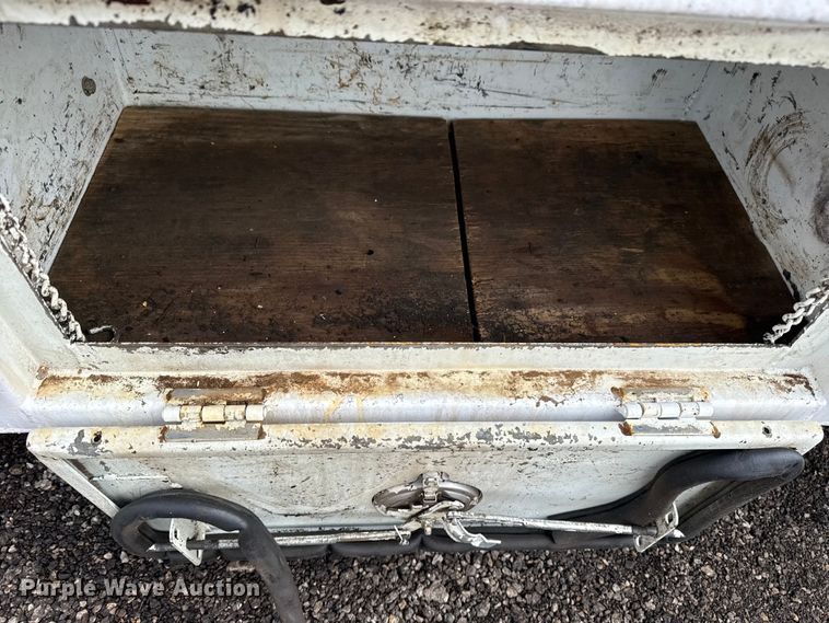 image for item EG8845 2010 Freightliner Business Class M2 crane truck