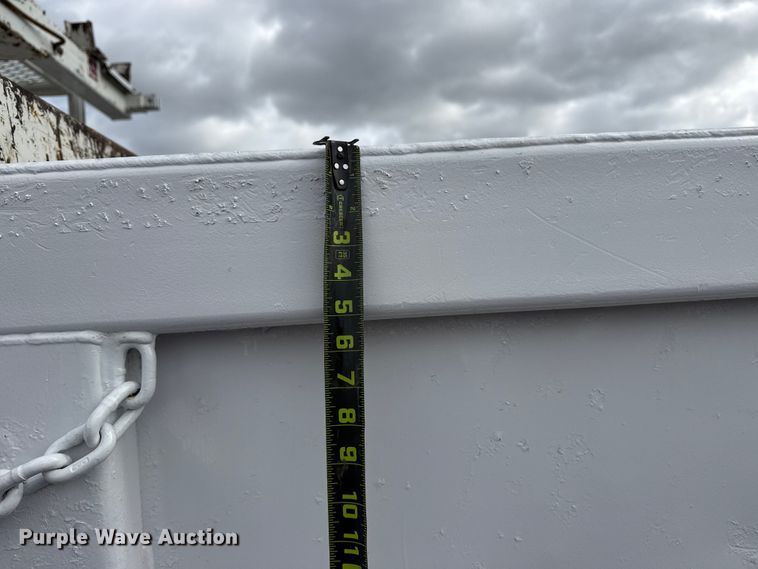 image for item EG8845 2010 Freightliner Business Class M2 crane truck