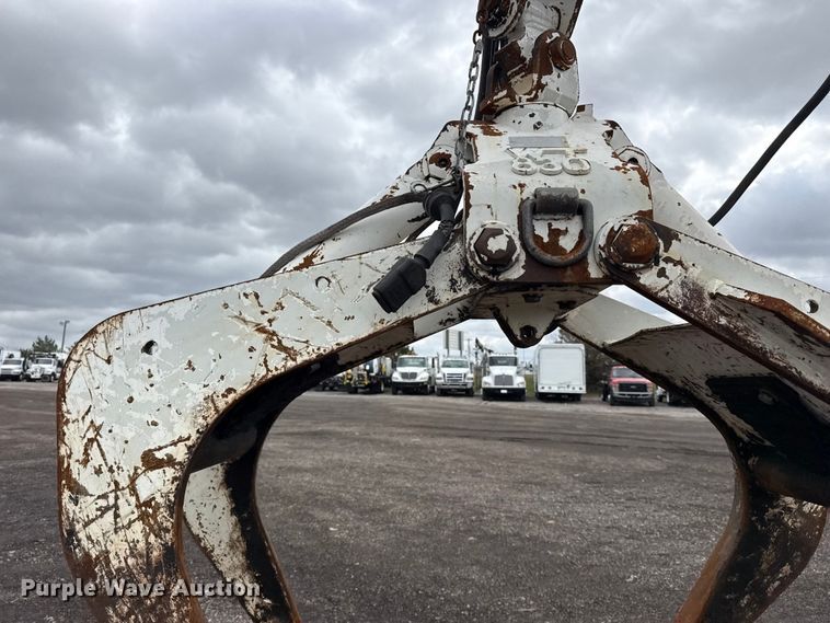 image for item EG8845 2010 Freightliner Business Class M2 crane truck