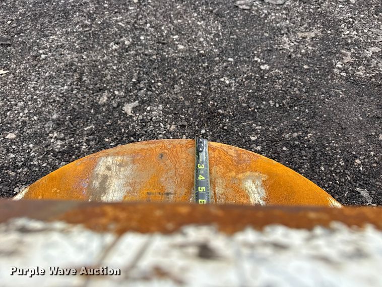 image for item EG8845 2010 Freightliner Business Class M2 crane truck