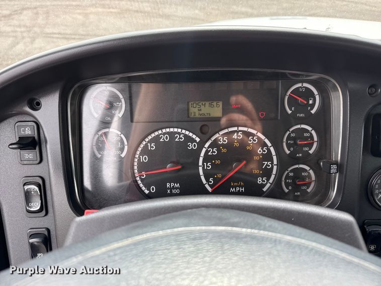 image for item EG8845 2010 Freightliner Business Class M2 crane truck