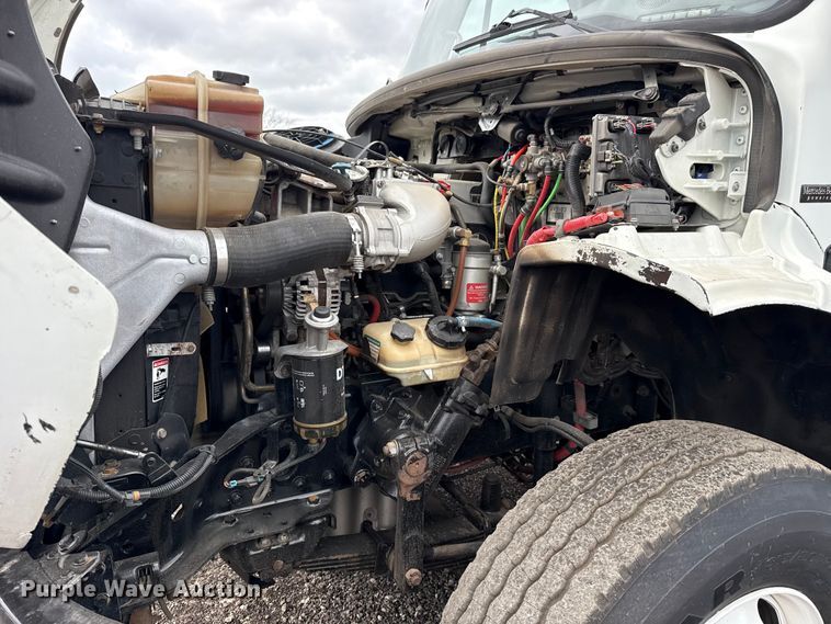 image for item EG8845 2010 Freightliner Business Class M2 crane truck