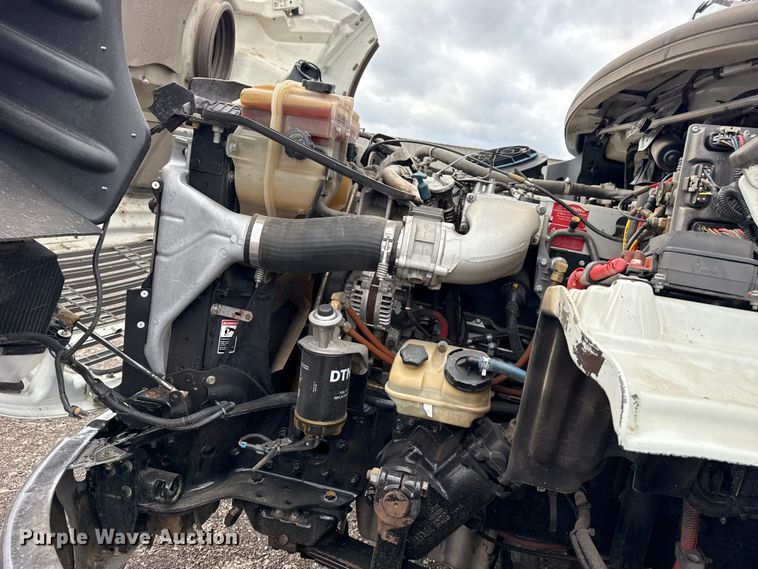 image for item EG8845 2010 Freightliner Business Class M2 crane truck