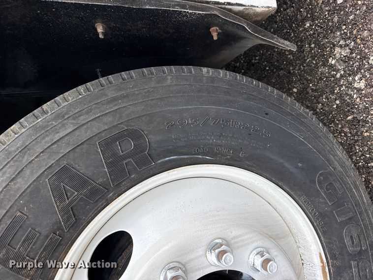 image for item EG8845 2010 Freightliner Business Class M2 crane truck