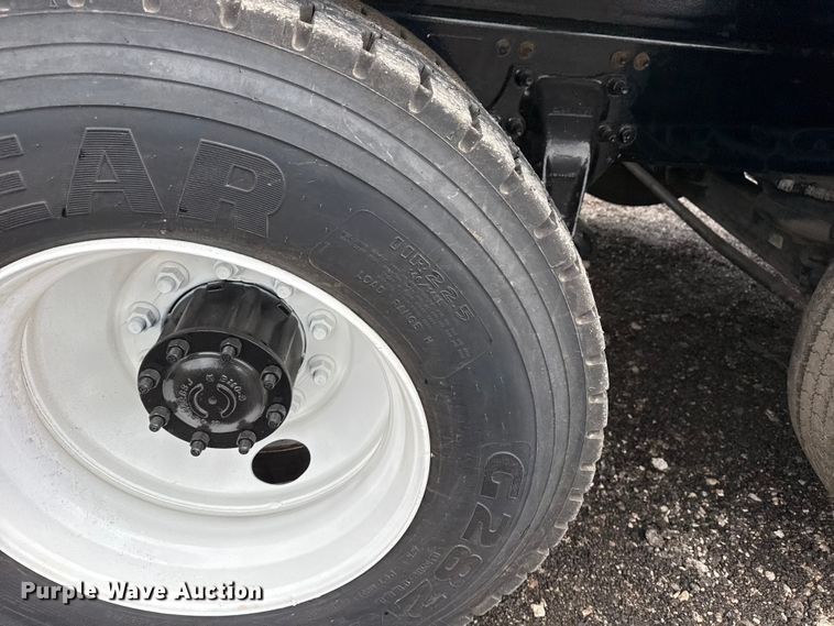 image for item EG8845 2010 Freightliner Business Class M2 crane truck