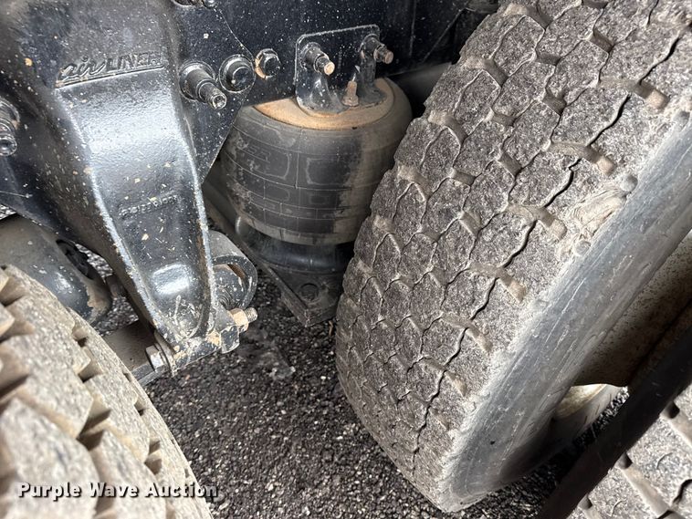 image for item EG8845 2010 Freightliner Business Class M2 crane truck