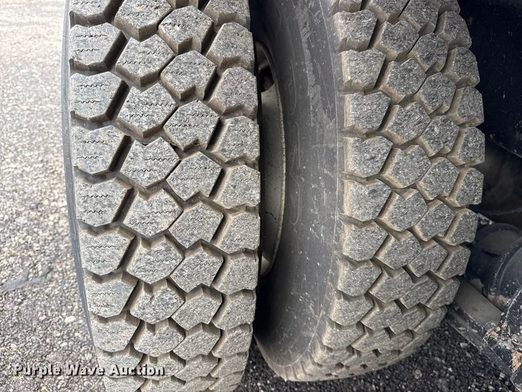 image for item EG8845 2010 Freightliner Business Class M2 crane truck