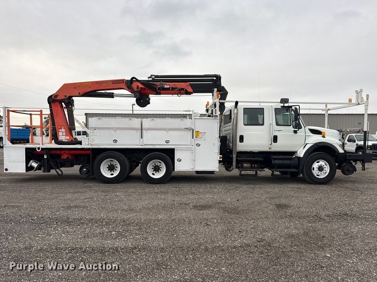image for item EG8849 2010 International 7500 Crew Cab crane truck