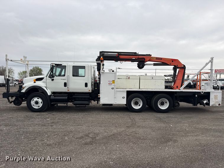 image for item EG8849 2010 International 7500 Crew Cab crane truck