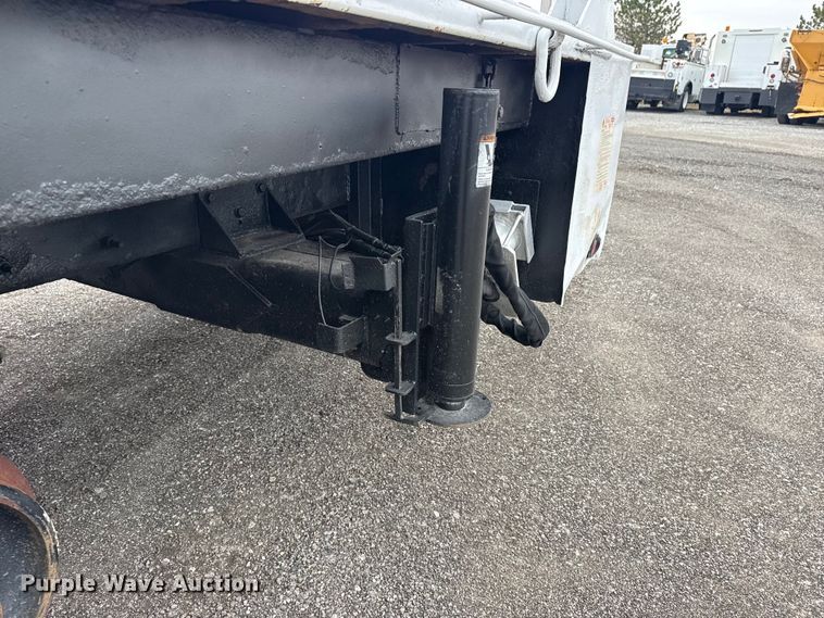 image for item EG8849 2010 International 7500 Crew Cab crane truck