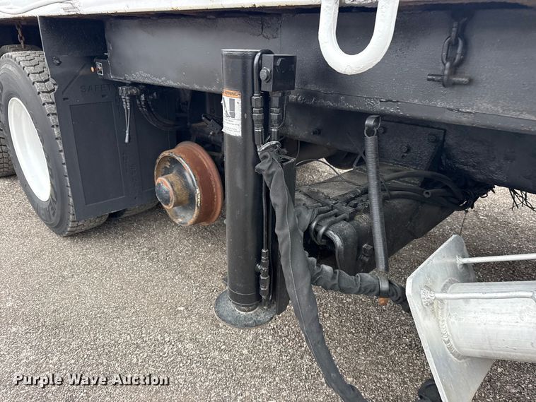 image for item EG8849 2010 International 7500 Crew Cab crane truck