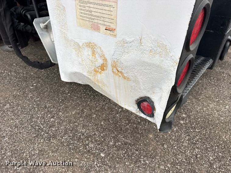 image for item EG8849 2010 International 7500 Crew Cab crane truck