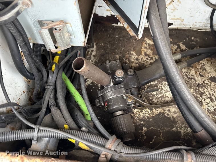 image for item EG8849 2010 International 7500 Crew Cab crane truck