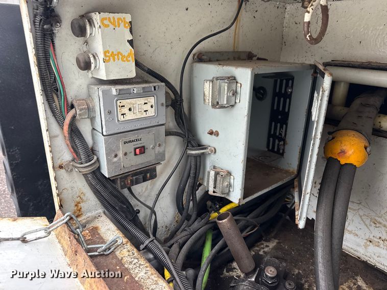 image for item EG8849 2010 International 7500 Crew Cab crane truck